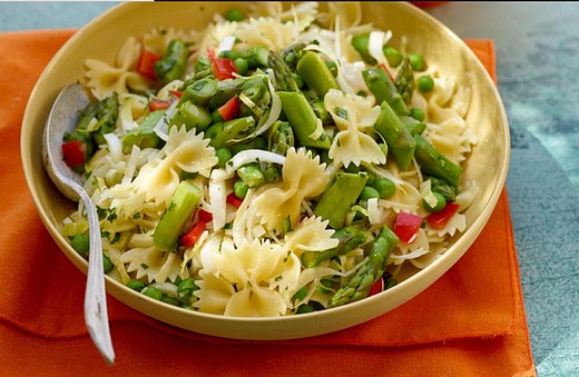 White Wine & Asparagus Pasta Salad