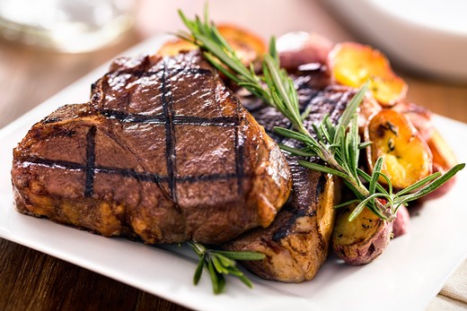 Garlic and Rosemary Grilled Lamb Chops